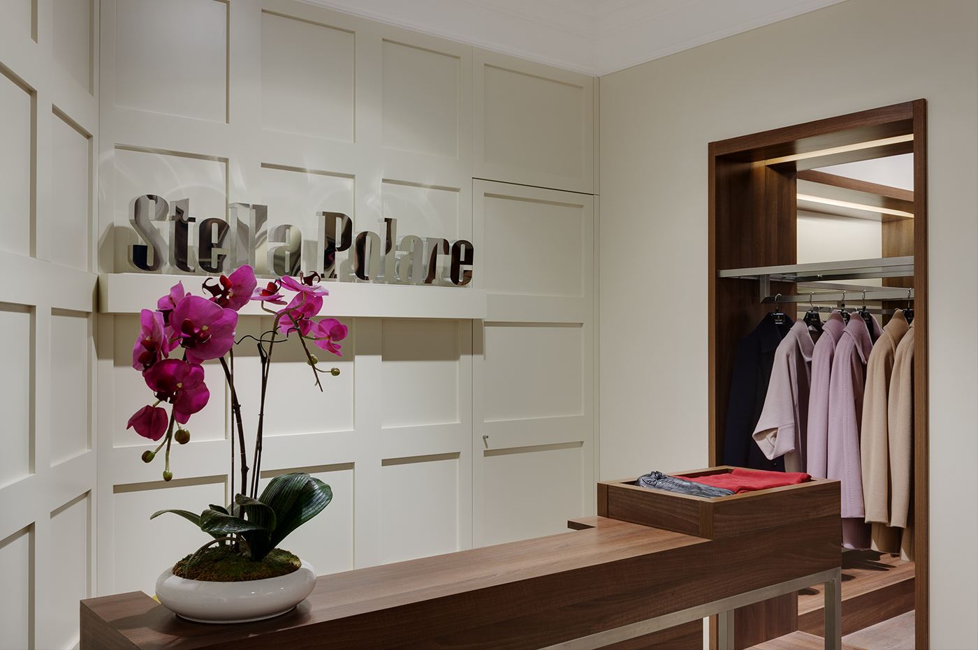 Luxury Store